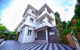 Castilo Inn Hotel Apartments